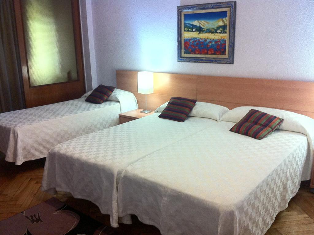 Hostal Del Carmen Santander Pokoj fotografie